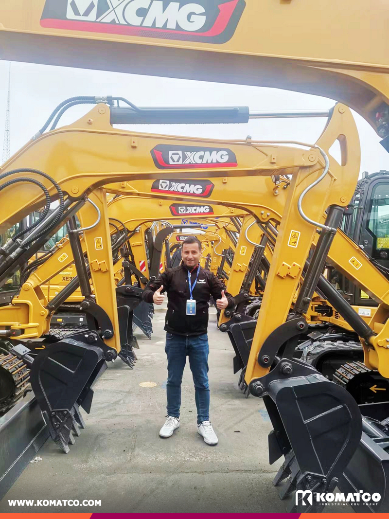 Spanish Client Visited XCMG Factory