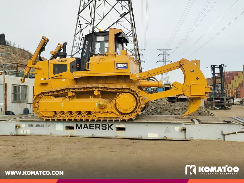 Liberia - 1 Unit SEM 832F Bulldozer