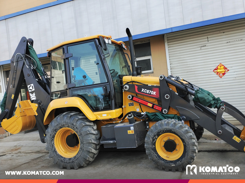 XCMG XC870K Backhoe Loader