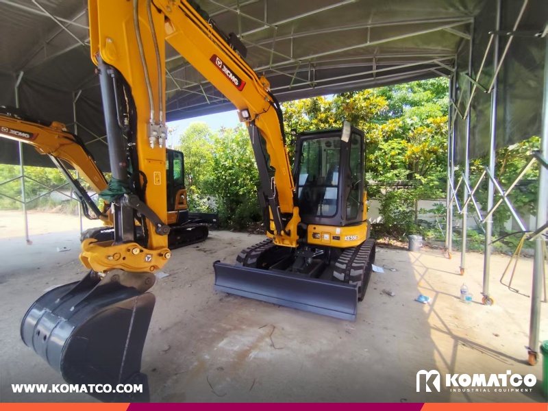 Mayotte - 2 Units XCMG XE55E Excavator & 1 XE80E Excavator